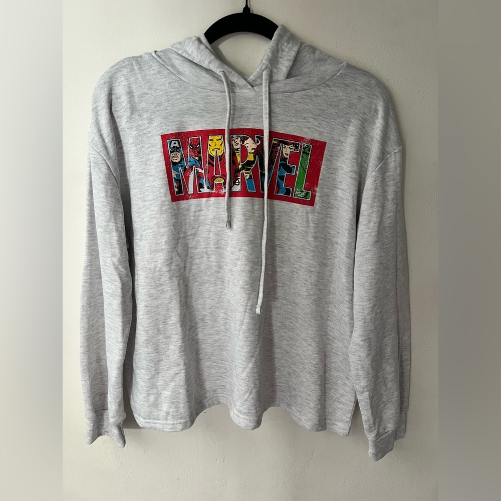 Marvel light grey hoodie. Size is L but I’d more like a Medium. NWOT. Super soft